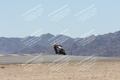 media/Apr-20-2025-CVMA (Sun) [[39090e8767]]/Race 9-Formula LW Twins Shootout/